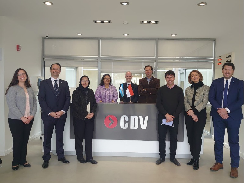 Visita de la Embajadora de la República de Indonesia al CDV